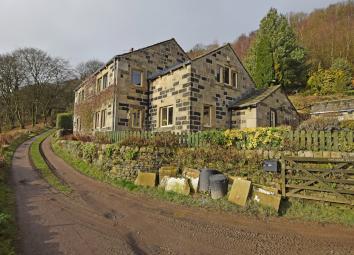 Farmhouse For Sale in Hebden Bridge