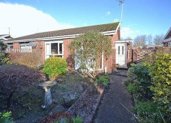 Semi-detached bungalow For Sale in Newport