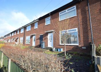 Terraced house For Sale in Neston