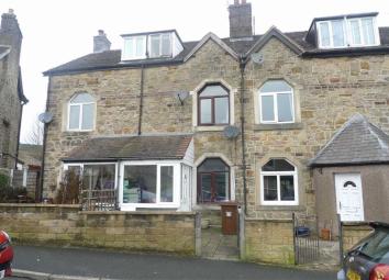 Terraced house To Rent in Buxton