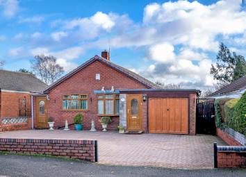Bungalow For Sale in Cannock