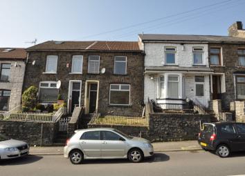 Terraced house To Rent in Ferndale