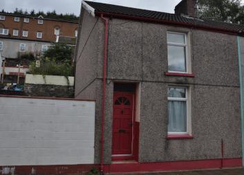 Terraced house To Rent in Ferndale