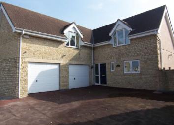 Detached house To Rent in Frome