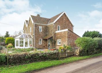 Cottage For Sale in Taunton