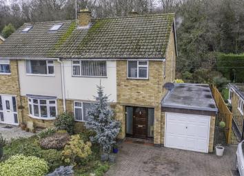 Semi-detached house For Sale in Kenilworth
