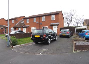 End terrace house For Sale in Rugby