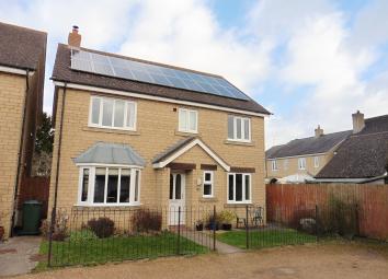 Detached house To Rent in Bicester