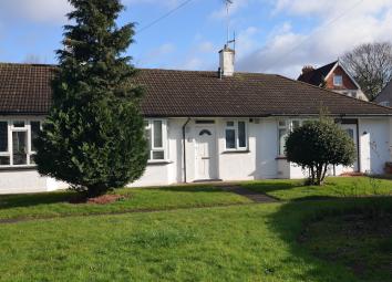 Semi-detached house To Rent in Brentford