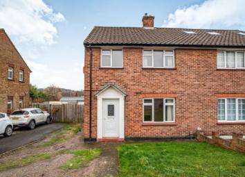 Semi-detached house For Sale in Swanley