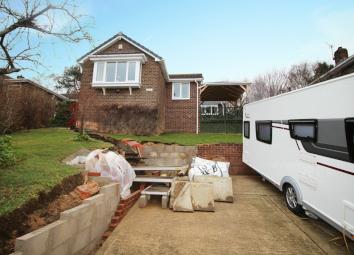 Detached bungalow For Sale in Barnsley