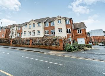 Flat For Sale in Chesham