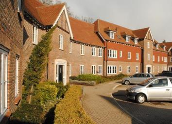 Flat To Rent in Ascot