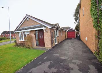 Detached bungalow For Sale in Telford