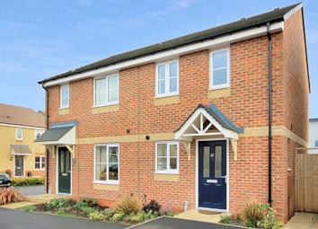 Semi-detached house For Sale in Stone