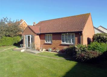 Detached bungalow For Sale in Burnham-on-Sea