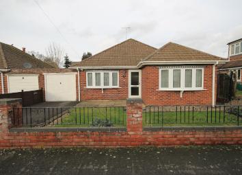 Detached bungalow For Sale in Camberley