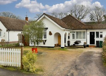 Bungalow For Sale in Redhill