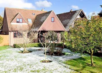 Detached house For Sale in Tenterden