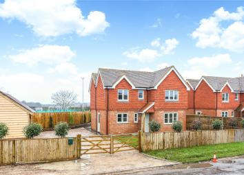 Detached house For Sale in Cranleigh