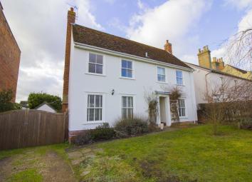 4 Bedroom Detached house to rent