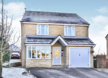Detached house For Sale in Colne