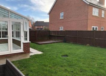 Semi-detached house To Rent in Congleton