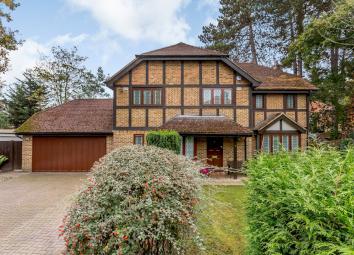 Detached house For Sale in West Byfleet