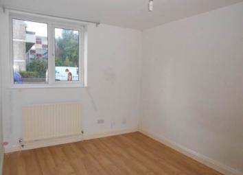 Flat To Rent in Hayes