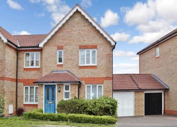 Detached house To Rent in Newbury