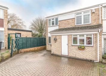 End terrace house For Sale in Windsor