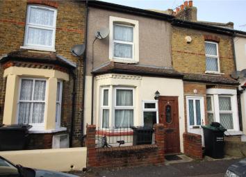 Terraced house To Rent in Gravesend