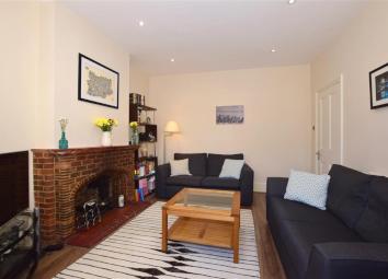 Maisonette For Sale in Sutton