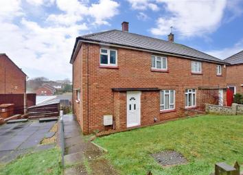 Semi-detached house For Sale in Rochester