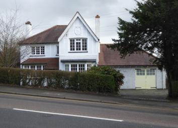 Detached house To Rent in Coulsdon