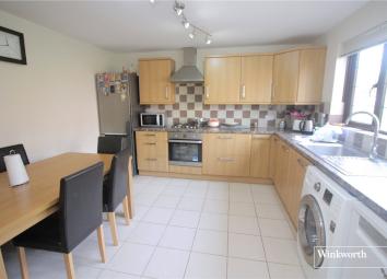 Terraced house To Rent in Borehamwood