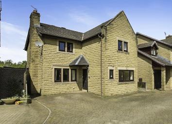 Detached house To Rent in Preston