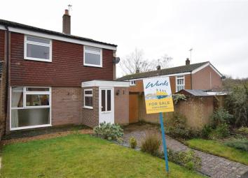 End terrace house For Sale in Gravesend