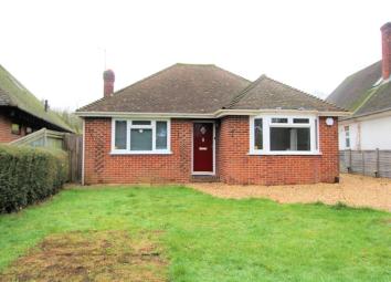 Bungalow To Rent in Reading