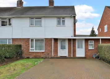 Semi-detached house For Sale in Farnborough