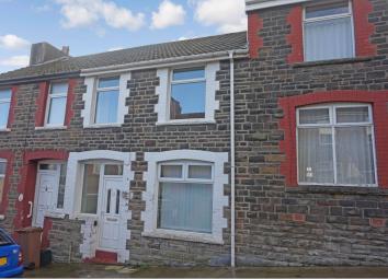 Terraced house For Sale in Bargoed