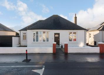Detached bungalow For Sale in Dunfermline