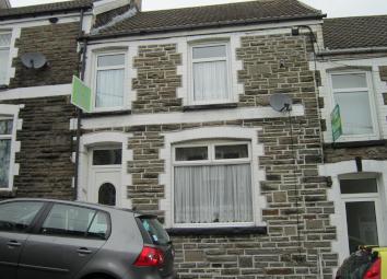 Terraced house For Sale in Bargoed