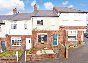 End terrace house For Sale in Harrogate