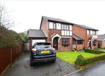 Detached house For Sale in Newcastle-under-Lyme