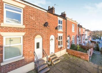 Terraced house For Sale in Congleton