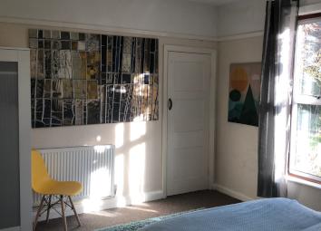 Detached house To Rent in Neston