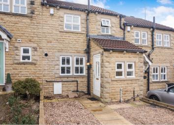 Terraced house For Sale in Heckmondwike