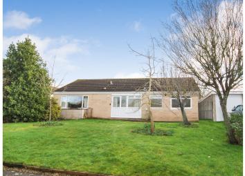 Detached bungalow For Sale in Frome