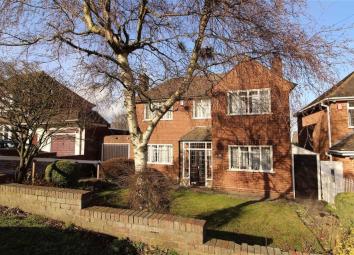 Detached house For Sale in Bilston